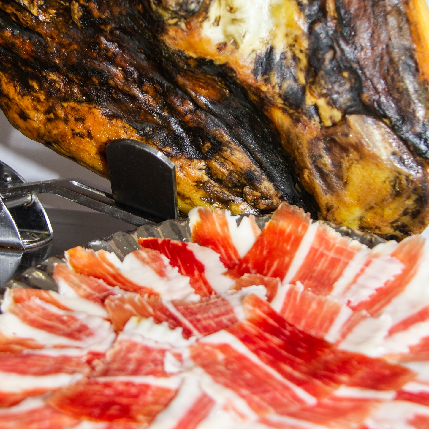 JAMÓN IBÉRICO BELLOTA 50%